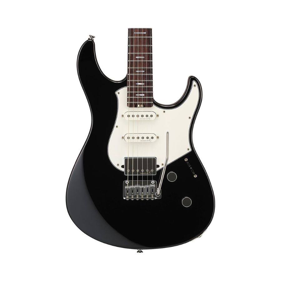 Yamaha PACS+12 Black Electric Guitar – Body and Pickups Close-Up Yamaha PACS+12 Black Electric Guitar – Body and Pickups Close-Up