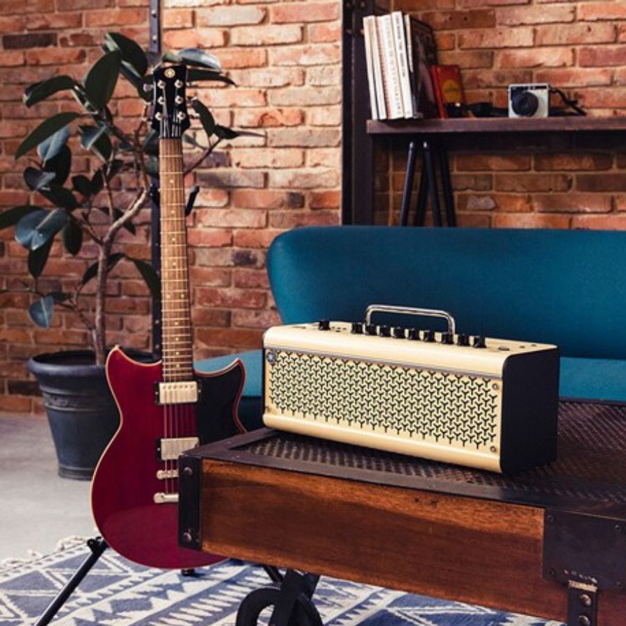 Yamaha THR30II Wireless Lifestyle Setup with Red Guitar Yamaha THR30II Wireless Lifestyle Setup with Red Guitar