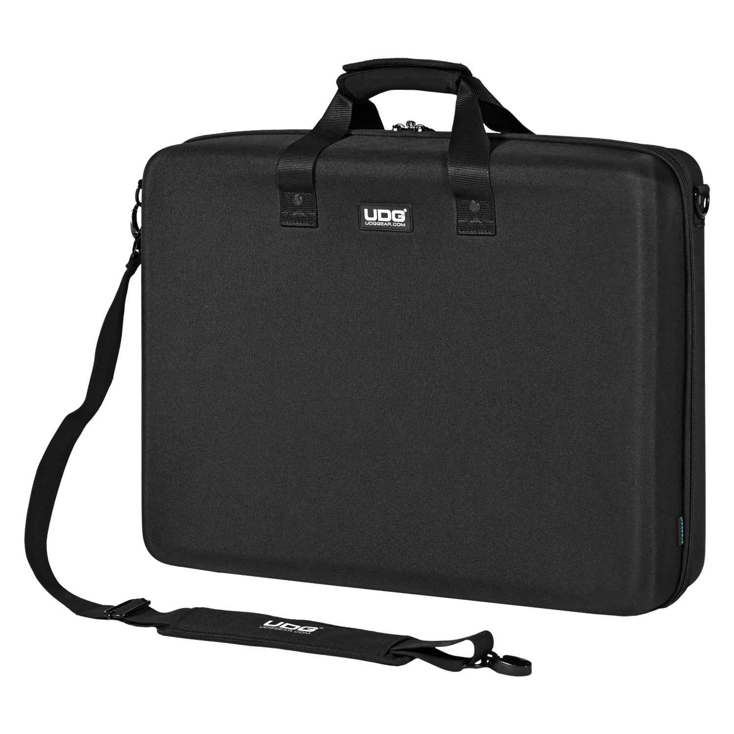 Angled view of the closed UDG U8336BL hardcase and carrying strap Angled view of the closed UDG U8336BL hardcase and carrying strap